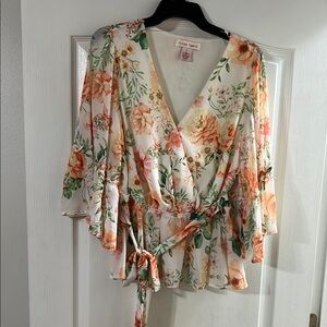 NWOT Flying Tomato Floral Wrap Top - Orange and Green